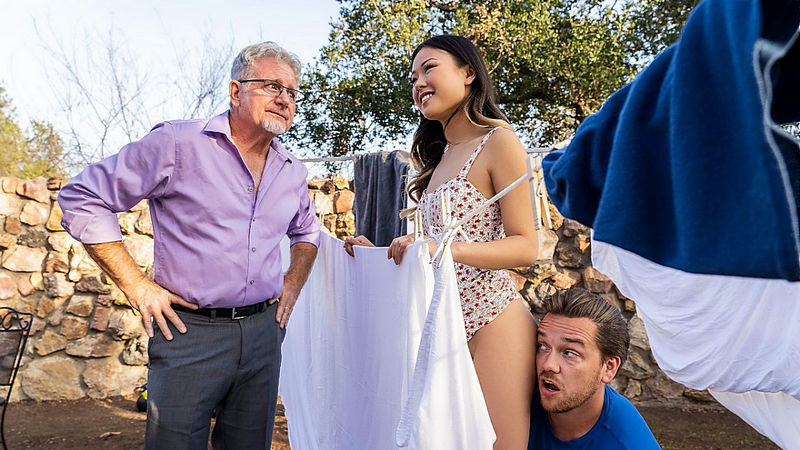 Cock On The Line : Lulu Chu (BrazzersExxtra.com/Brazzers.com) FullHD 1080p