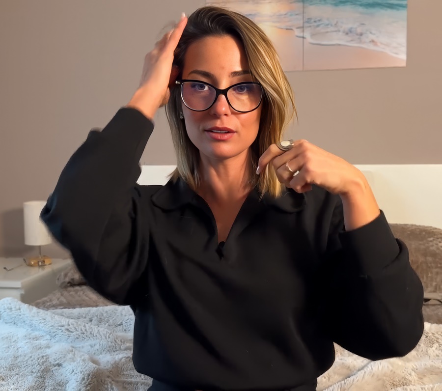 Pam Lea Sextape Of A Beautiful French Woman With An Old Friend