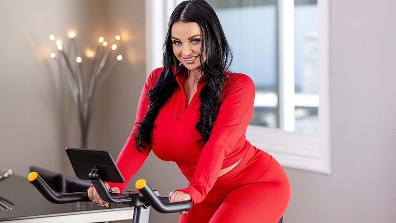 Payton Preslee  He Likes Bike Seats, He Cannot Lie (FullHD 1080p) - BrazzersExxtra/Brazzers - [2026]