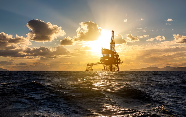 Нефть Brent снова превысила $100 за баррель