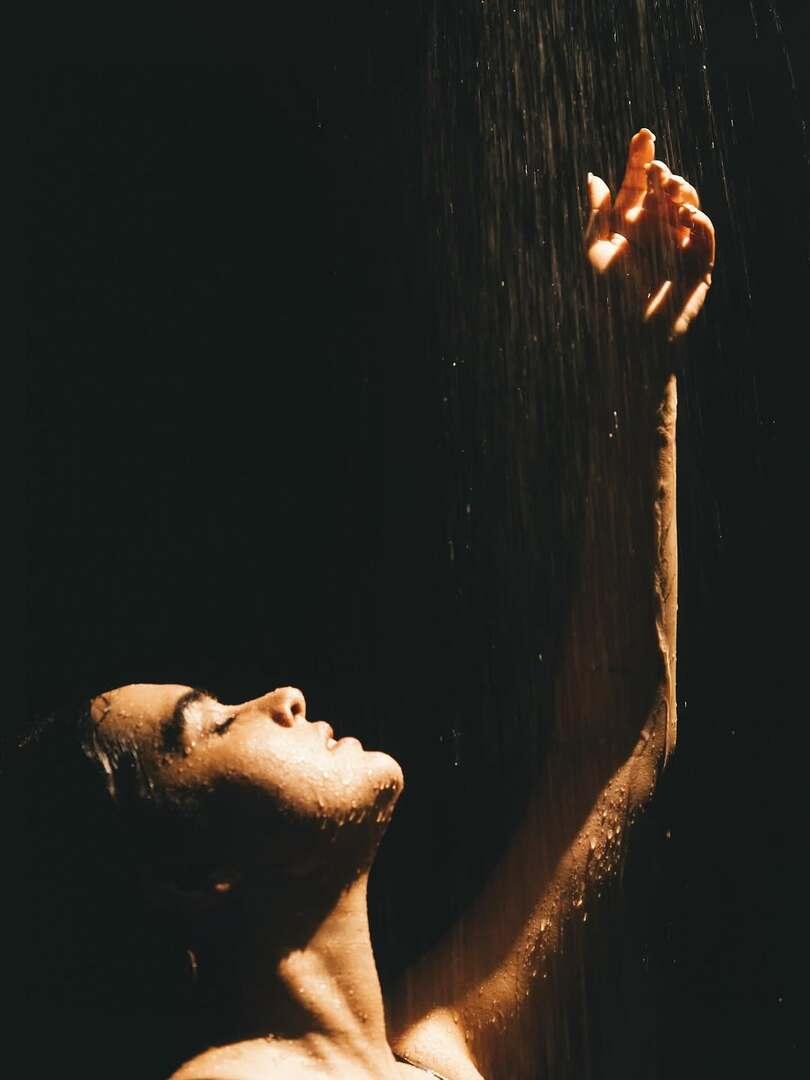 https://i127.fastpic.org/big/2026/0424/19/283e3548bf9782f77512ea6b5d161219.jpg