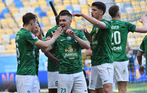 Карпаты мощно переигрывают Рух с тремя забитыми всухую мячами