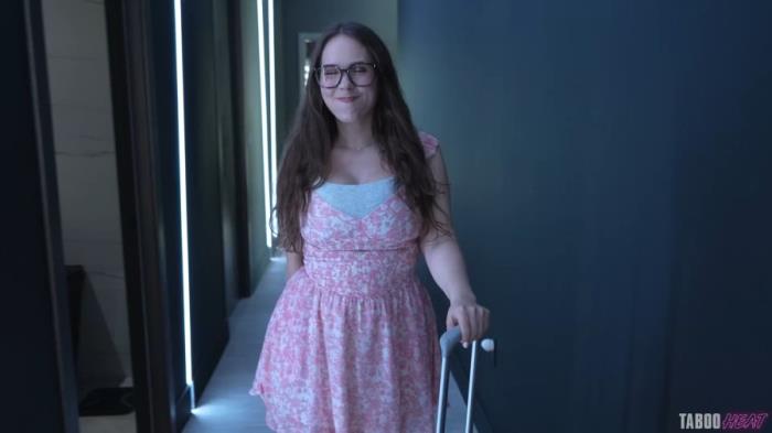 Mandi Love, Luke Longly - Mandi Lane - Step Sister Obsession - Part 1 [FullHD 1080p]