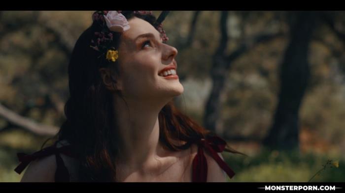 Maddie Wren, Jason Sarcinelli, Marcelo Magnifico - Trouble in the Woods [FullHD 1080p]