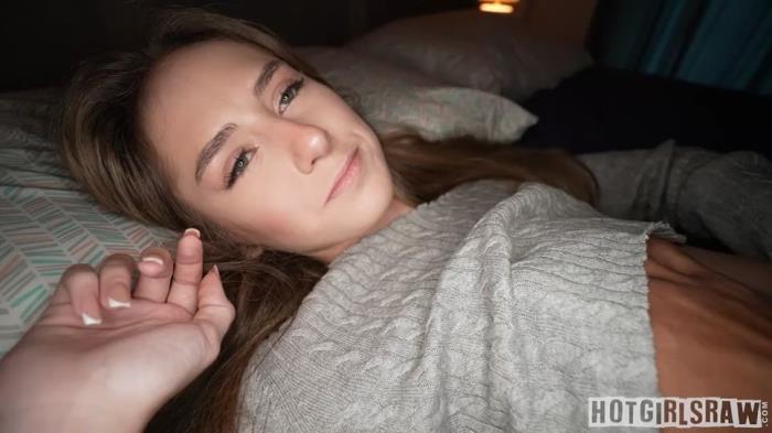 Daisy Fox - Tiny Daisy Gets BBC Deep Inside Her [SD 544p]
