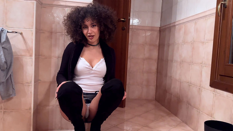 TEEN WHORE Wants Cock, HER Cuck HUSBAND MAKES HER FUCK WITH a STRANGER In The Car Beatrice Segreti (Onlyfans) FullHD 1080p