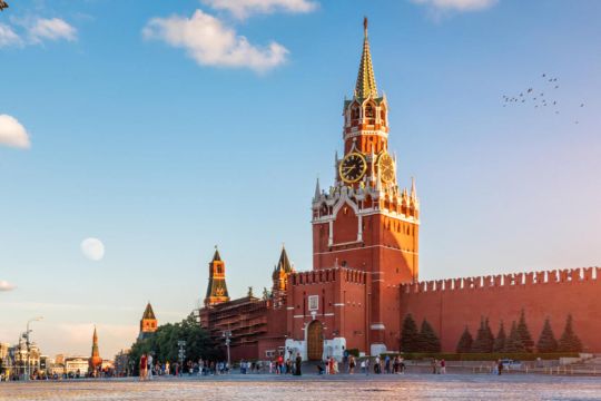 москва оголосила «перемир'я» 8-9 травня, а Зеленський відповів порядком тиші з 6-го