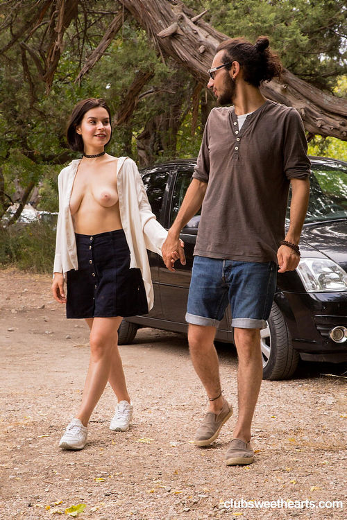 Hairy couple enjoy fucking outdoors: Ole Nina (ClubSeventeen) FullHD 1080p