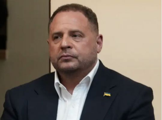 Єрмака відправили під варту і оголосили 140 млн грн застави