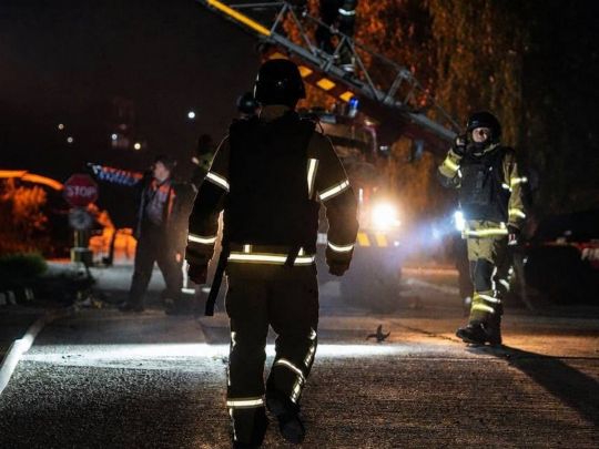 На Одещині горіли житлові будинки та автомобілі після нічного удару ворога (фото)
