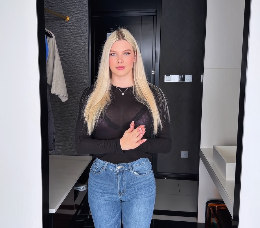Stacey Angel Young Hot Blonde Masseuse Ready to do anything for Big Tips