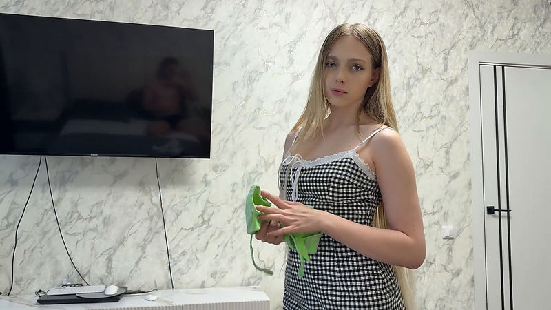 AFTER HARD SEX, MY STEPMOM WILL LET ME DO ANYTHING I ASK HER TO DO  SEX WITH a MILF Arisha Mills (Onlyfans) FullHD 1080p