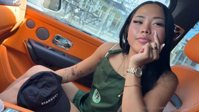 Vivienne Vo - Cute Starbucks Girl Gets Fucked During Her Shift In My Rolls Royce New 2026 [HD 720p]