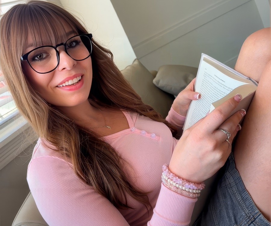 Alex Blake Creampie with Nerdy StepSister