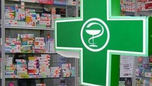 Внаслідок обстрілу Києва в ніч на неділю постраждали сім аптек мережі "Аптеки 9-1-1"