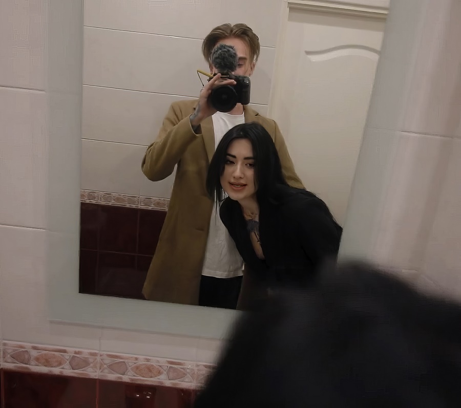 Unknown Cum In Pussy Without a Condom In a Public Toilet
