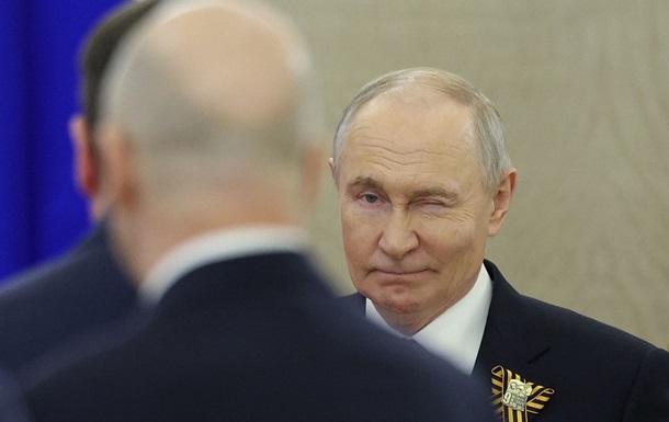 Путин разрешил армии защищать арестованных россиян за границей