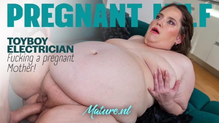 Mellisa (30) - Pregnant MILF gets fucked by a young Electrician! [FullHD 1080p]