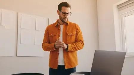 9538d152eeb8ec9381a35cfd2c00af40 - Up and Running with Apache Kafka