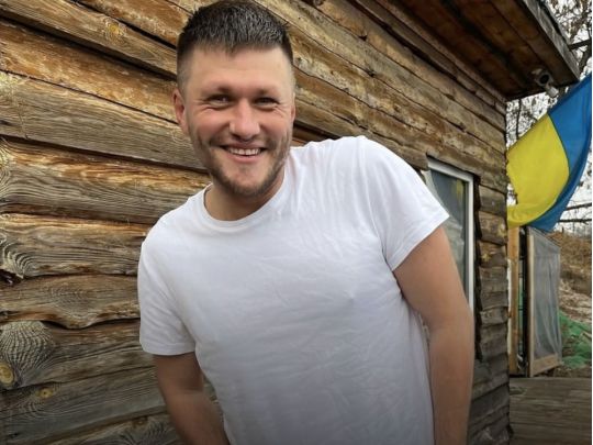 Відомий український комік нарешті одружився зі «старою знайомою» (фото)