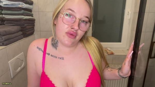 Finja-Bae - My hottest pee - open your mouth [FullHD 1080p]