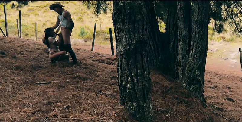 LIL TIMY FUCKS ME IN THE MIDDLE OF THE FOREST Emma Anturin (Onlyfans) FullHD 1080p