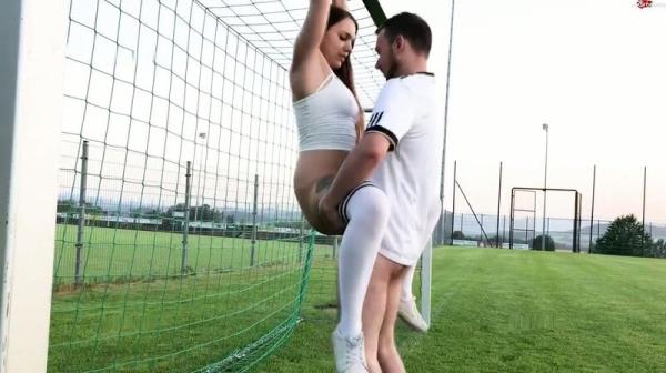 Gymbunny - Mega Public - men's dream fulfilled [FullHD 1080p]