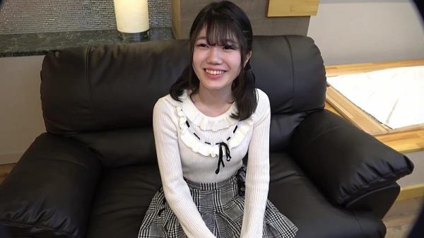 Amateur - An 18 year old innocent girl. I poured a lot of dirty semen into her pure pussy, which has no experience in life of cum inside (FC2-PPV-2421219) [FullHD 1080p]