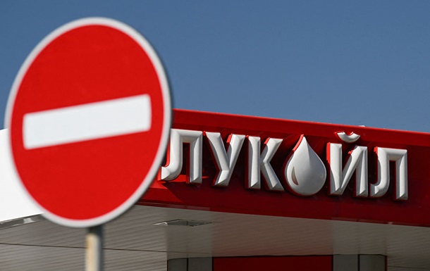 В Санкт-Петербурге ввели лимит на продажу бензина
