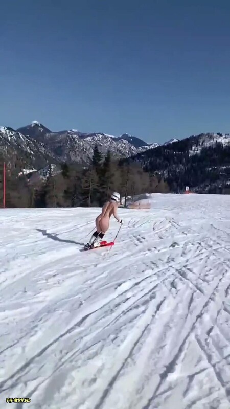 NiciisWorld - Naked slut goes skiing [FullHD 1080p]
