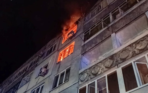 РФ ударила по Павлограду: горит многоэтажка