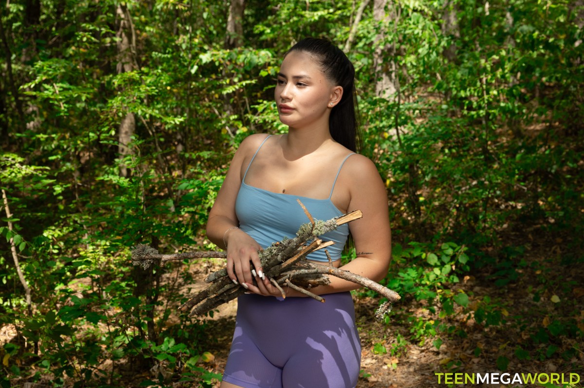 2026-06-05 Sumiko & Amelia Ost - Wild Threesome In Nature