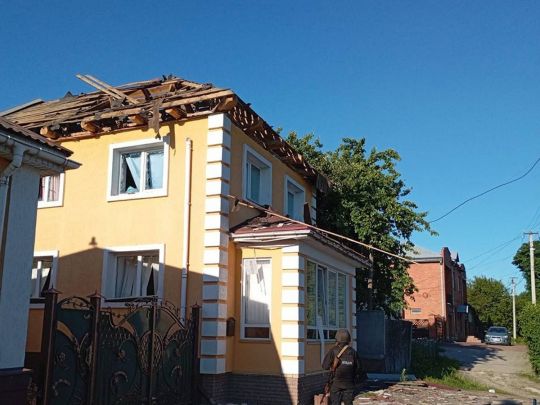 Зруйновані будинки, поранені діти і загиблі: окупанти атакували мирні міста та села України(фото)