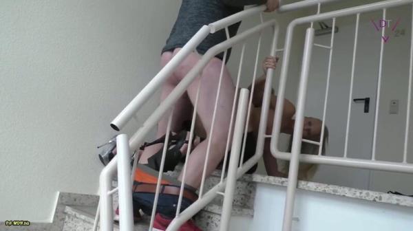 Dirty-Tina - Double fuck in the stairwell - Lara-Cumkitten [FullHD 1080p]