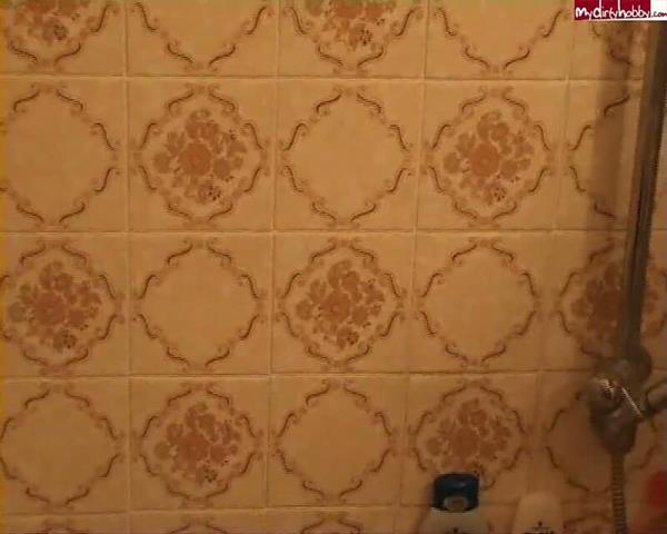 Mystery_girl25 - Was secretly filmed while bathing [HD 720p]