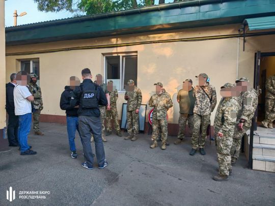 В одному з ТЦК Одеської області катували та ґвалтували мобілізованих, — ДБР(фото)