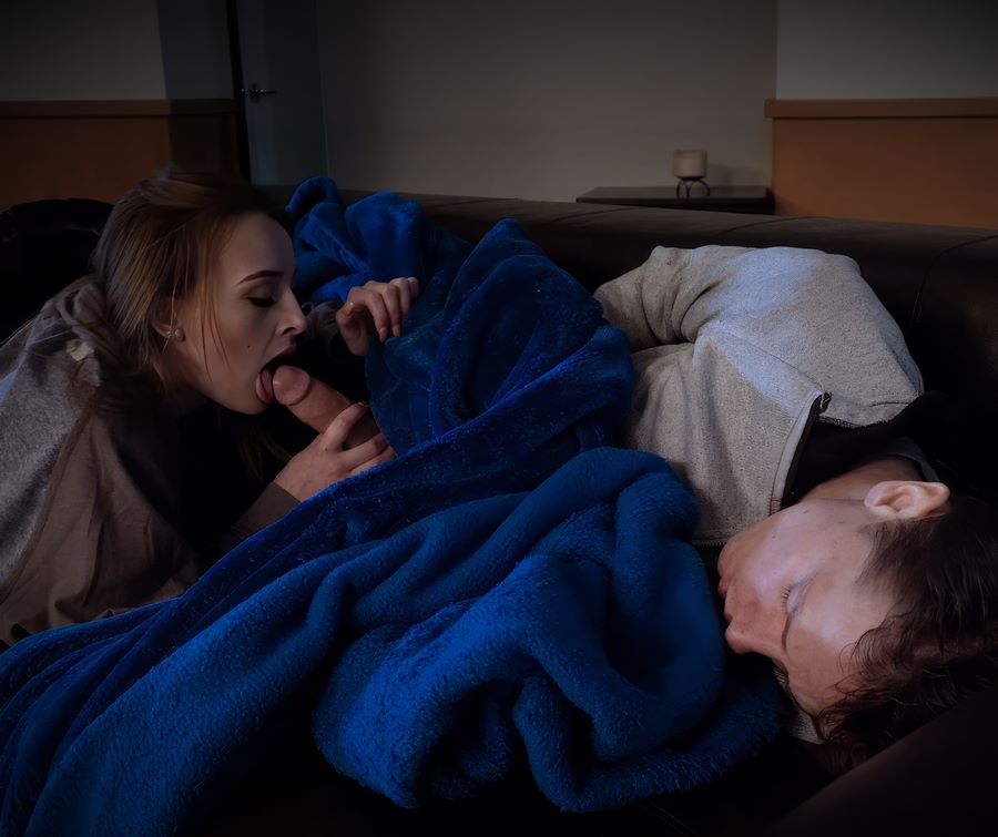Danni Rivers The Step-Sister Decided To Give Her Sleeping Step-Brother A Blowjob