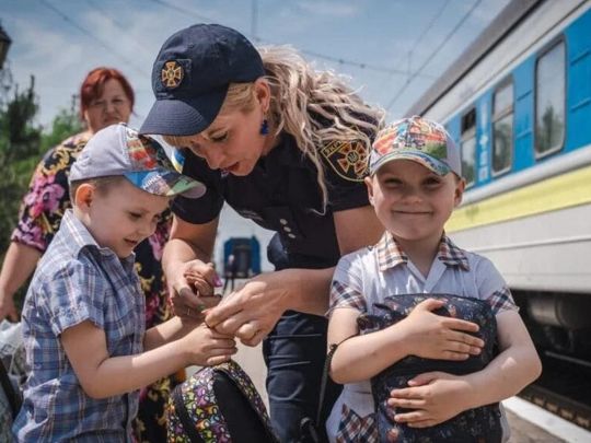 Ситуація загострюється: на Дніпропетровщині оголосили примусову евакуацію дітей