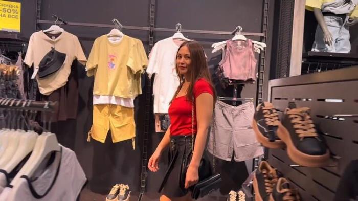 Sumiko Smile - I Asked A Friend To Pick Out A New Sweatshirt For Me [HD 720p]