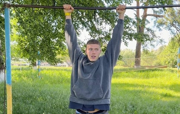Довбик появился на отпуск в Украине
