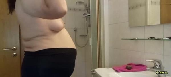 Eva_Pur - Mature 52 year old triggers you by slowly combing your hair without a bra [HD 720p]