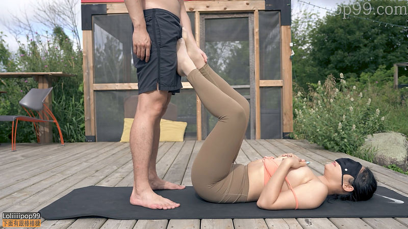 Outdoor Sex With My Yoga Teacher And Cum In Mouth  Loliiiiipop99 [Onlyfans] (FullHD 1080p)