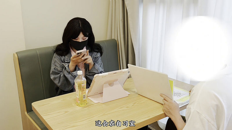The Secret Of The Study Room, Secretly Drilled Under The Table And Given a Blowjob Nan12138 (Onlyfans) FullHD 1080p