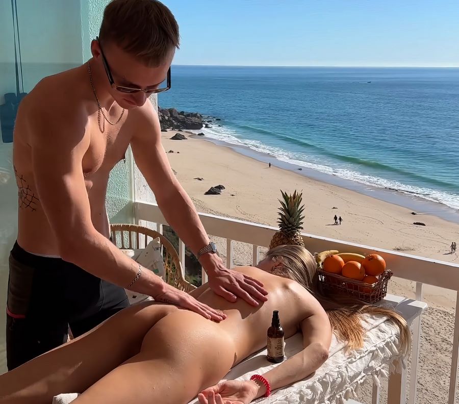 Spirite Moon Erotic Massage on the Balcony Ends with Hot Sex