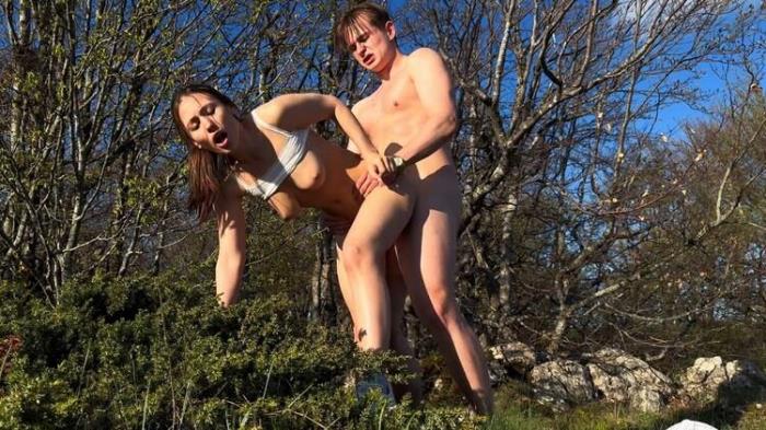 Sumiko Smile - Fucked Stepsister In Nature [FullHD 1080p]