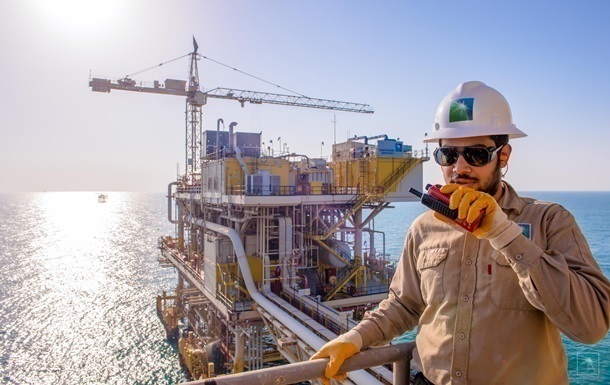 Саудиты возобновили загрузку нефти на супертанкеры