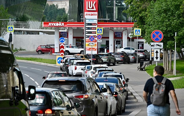 В Кремле подтвердили переговоры по импорту бензина