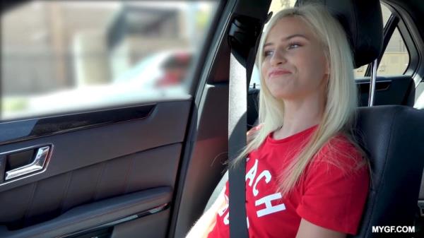 Kiara Cole - Petite Blonde Can't Wait For Dick [UltraHD 4K 2160p]