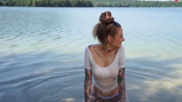 LiahLou - OMG - Bin ich zu prude [FullHD 1080p]