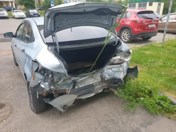 Buybuyavto: ускоренный выкуп авто после аварии в Москве – дорого и без торга